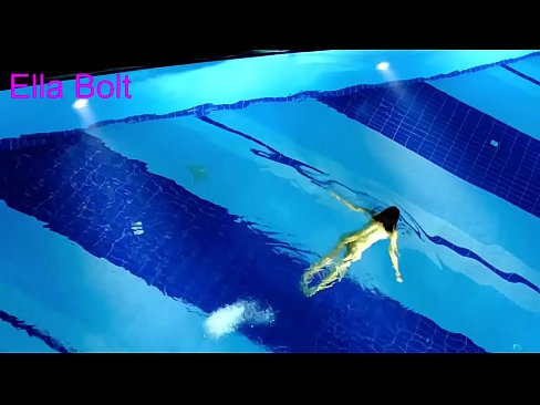 ❤️ म हेर्न रोक्न सक्दिन, जवान गोरा ELLA BOLT रिसोर्ट पूलमा नग्न पौडी खेल्दै समातियो अश्लील ne.kanalmoscow.ru मा  ❌️❤